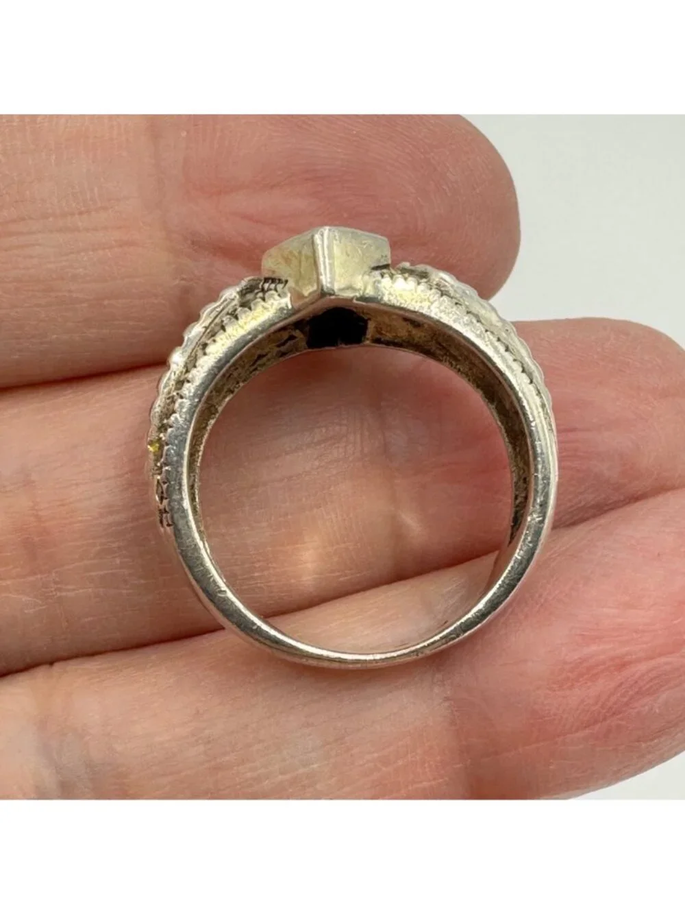 Garnet & Marcasite Bezel Set Textured Ring Sterling Silver 925 Size 7.75